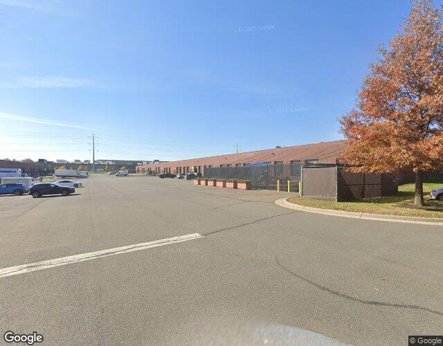 Amazon IAD-215 (Gigabit Plaza), a photo of the site
